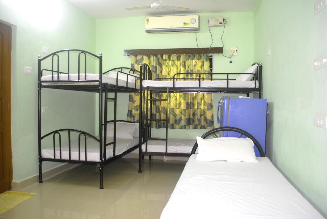Joe And Marietta'S Guesthouse Calangute Exterior foto