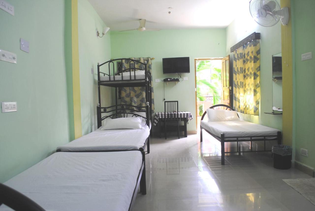 Joe And Marietta'S Guesthouse Calangute Exterior foto